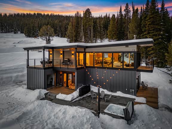 Wander Big Sky Basecamp - Image 4